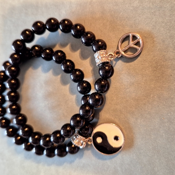 Black Beaded Yin Yang Bracelet Set - Picture 1 of 2